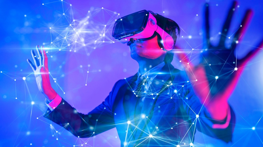 Augmented Reality (AR) & Virtual Reality (VR)